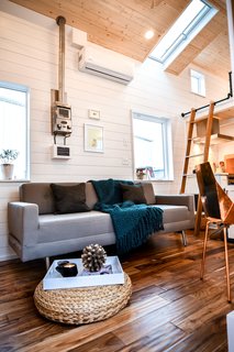 They started with the 24-feet Payette model and made the lofted areas higher by expanding the standard gable roofline to allow for more headroom.
