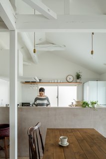 The owners wanted the house to have more windows and brighter interiors, as well as softer, more contemporary aesthetics. 