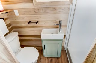 A look at the compact and cozy bathroom.