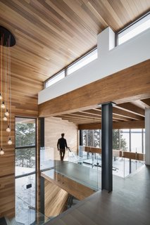  The children's rooms on the upper floor are accessible via a catwalk. 