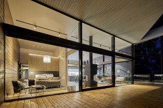 The interior of the Wave House is spacious and open, taking in the beauty of Lake Saimaa and its changing seasons.