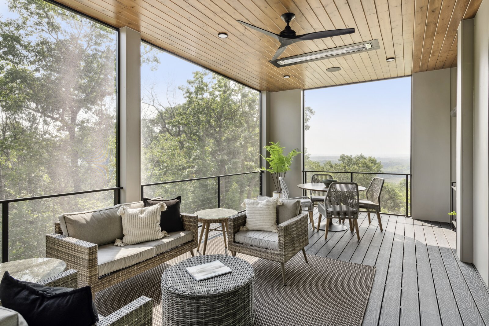 Photo 20 of 21 in Mississippi River Valley Residence by Sustainable 9