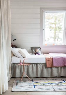 Time to update your boudoir: styling tips for the bedroom - Photo 2 of 3 -