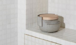 Béton Brut Concrete and Wood Box