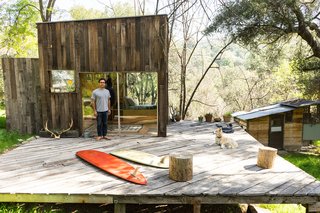 Mason St. Peter and Serena Mitnik-Miller’s cabin hideaway perched in a hillside of Topanga Canyon completely defines the term "surf shack" in our eyes. The creative architect-artist duo—who own the carefully curated General Store with locations in San Francisco and Venice—naturally created the stylish space of our dreams. 