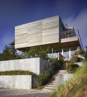Spotlight on Stelle Lomont Rouhani Architects and Their Work in the Hamptons - Photo 2 of 8 -