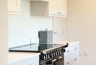 White Shaker Kitchen by Bath Bespoke