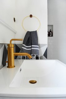 A Small 1920s Guesthouse Bathroom Gets A Modern Makeover - Photo 9 of 9 -