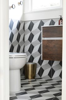 A Small 1920s Guesthouse Bathroom Gets A Modern Makeover - Photo 4 of 9 -