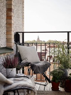 Small outdoor spaces carry big impact. Use patios and balconies to extend square footage in the city. 