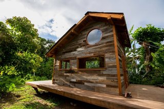 Artist Jay Nelson’s new tiny house in Haena on the garden isle of Kauai.