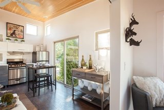 The ideabox construction process goes easy on everything except quality, beauty, and fun, using a highly efficient, indoor, quality-controlled construction process to build beautiful, comfortable boxes that fit your modern lifestyle.