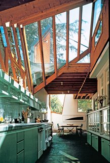 Originally built in 1920 and purchased by Gehry in 1977, the Gehry House features a metallic exterior wrapped around the original building that leaves many of the original details visible. In 2012, it won the American Institute of Architects’ prestigious Twenty-Five Year Award.