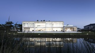Lake Front House - Photo 9 of 9 -