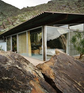 Transformers of the Modern House: Albert Frey and Lina Bo Bardi at the Palm Springs Art Museum - Photo 5 of 10 - The Frey II House embedded in the rocky hillside of Palm Springs