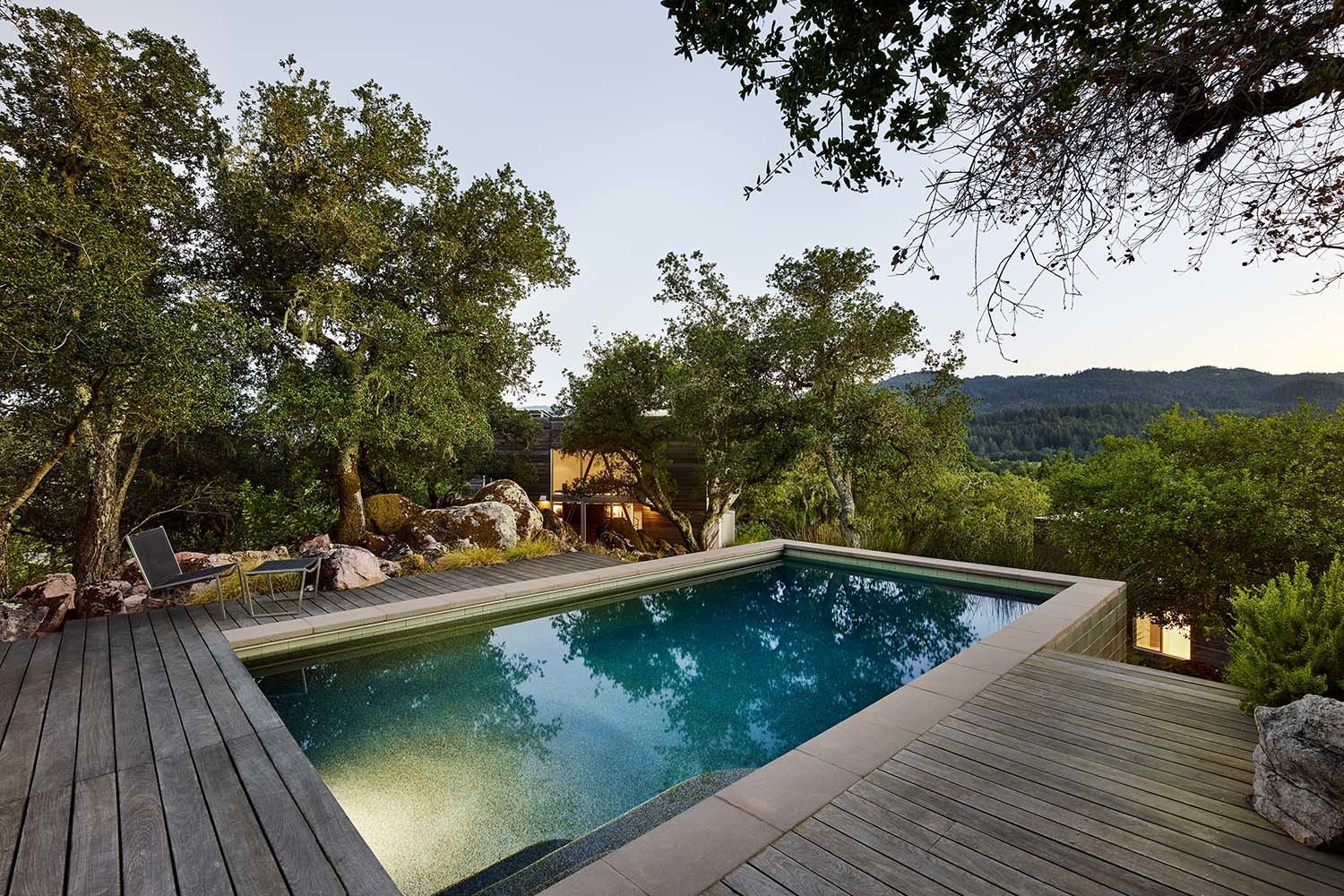 Photo 11 of 14 in Discover a Nature-Immersed Retreat For Sale in the ...