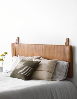 Carly Nance and Rachel Bentley founded The Citizenry in 2014 as a socially conscious home decor brand that partners with master artisans around the world to create modern, globally inspired designs. From leather butterfly chairs handcrafted in Argentina to blankets woven in the mountains of Peru, The Citizenry brings the world's best craftsmanship directly to consumers online. 