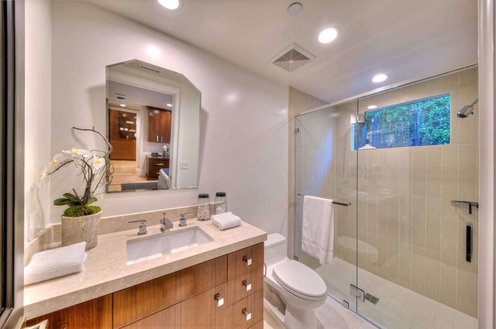 Photo 4 of 5 in Marilyn House by Campbell Wellman Properties Dwell