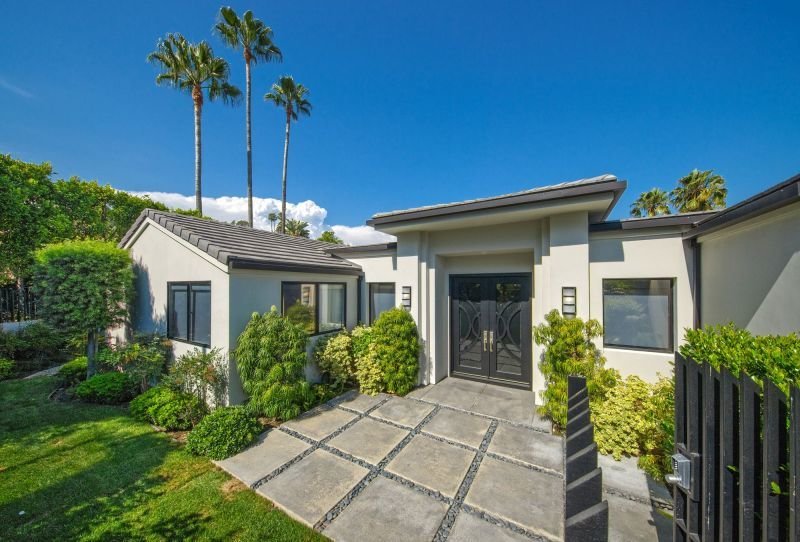 Beautifully Renovated Above Sunset posted by Campbell Wellman… Dwell