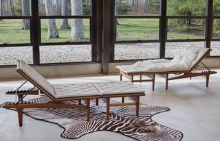 Hans Wegner, Pair of Adjustable Lounge Chairs With Ottomans, Estimate $5,000–$7,000
