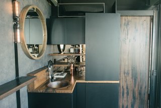 An Australian Firm Makes Portable Hotel Rooms Out of Shipping Containers - Photo 4 of 8 -