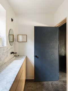 Grids and Colors Inspire the Renovation of a Graphic Designer's Pink L.A. Bungalow - Photo 9 of 13 -