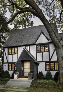 8 Times Historical Architecture Took a Walk on the Modern Side - Photo 5 of 16 -