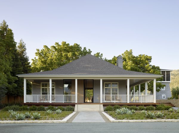 Photo 2 Of 16 In Wine Country Farmhouse By Bohlin Cywinski Jackson