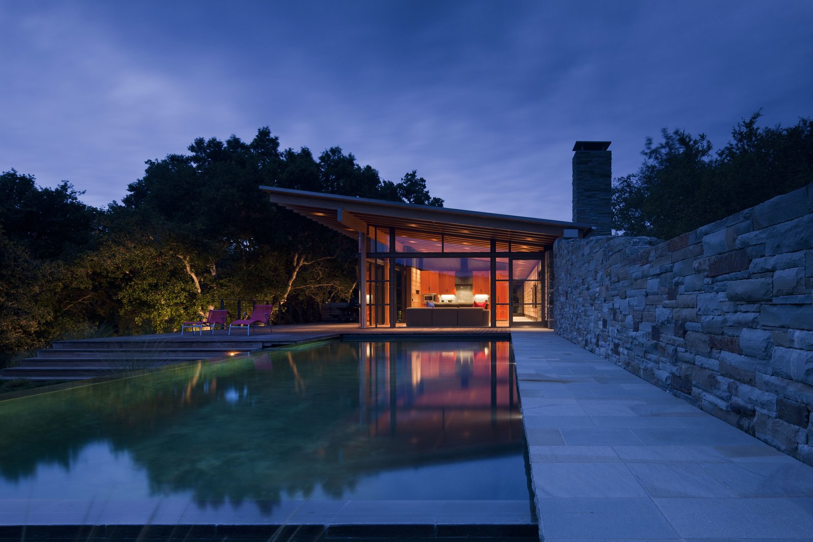 Photo 9 of 10 in Halls Ridge Knoll by Bohlin Cywinski Jackson Dwell