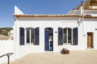 A Careful Renovation Brings New Life to a Family’s Heritage Home on the Spanish Coast - Photo 2 of 15 -
