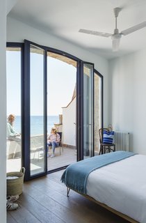 A Careful Renovation Brings New Life to a Family’s Heritage Home on the Spanish Coast - Photo 10 of 15 -