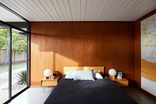 A Midcentury Eichler in San Mateo Is Turned Into a Functional Family Home - Photo 3 of 10 -