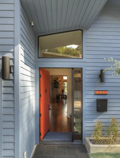 A Silver Lake Home Built in 1939 Is Renovated From Top to Bottom - Photo 2 of 22 -