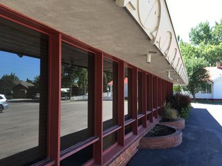 Without a Buyer, This Frank Lloyd Wright Building Will Be Destroyed in 3 Days - Photo 6 of 6 -