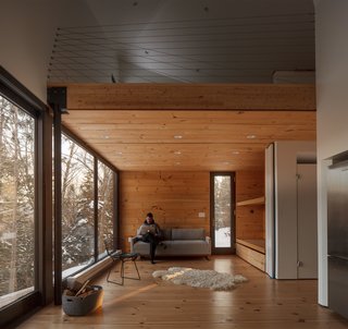 A Prefab Cabin in New Hampshire Is a Magnificent Mountain Retreat - Photo 13 of 18 -