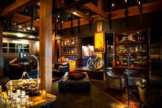 The Iron Horse is located near Milwaukee's electric downtown, offering guests plenty of opportunity for unique entertainment.