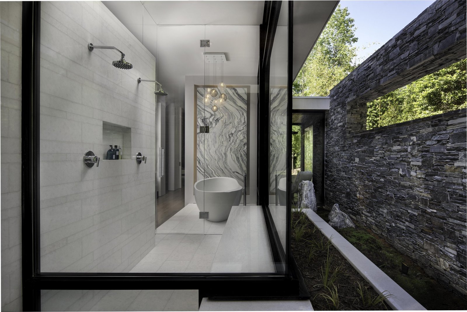 Photo 10 of 16 in Bridge House by West Architecture Studio - Dwell