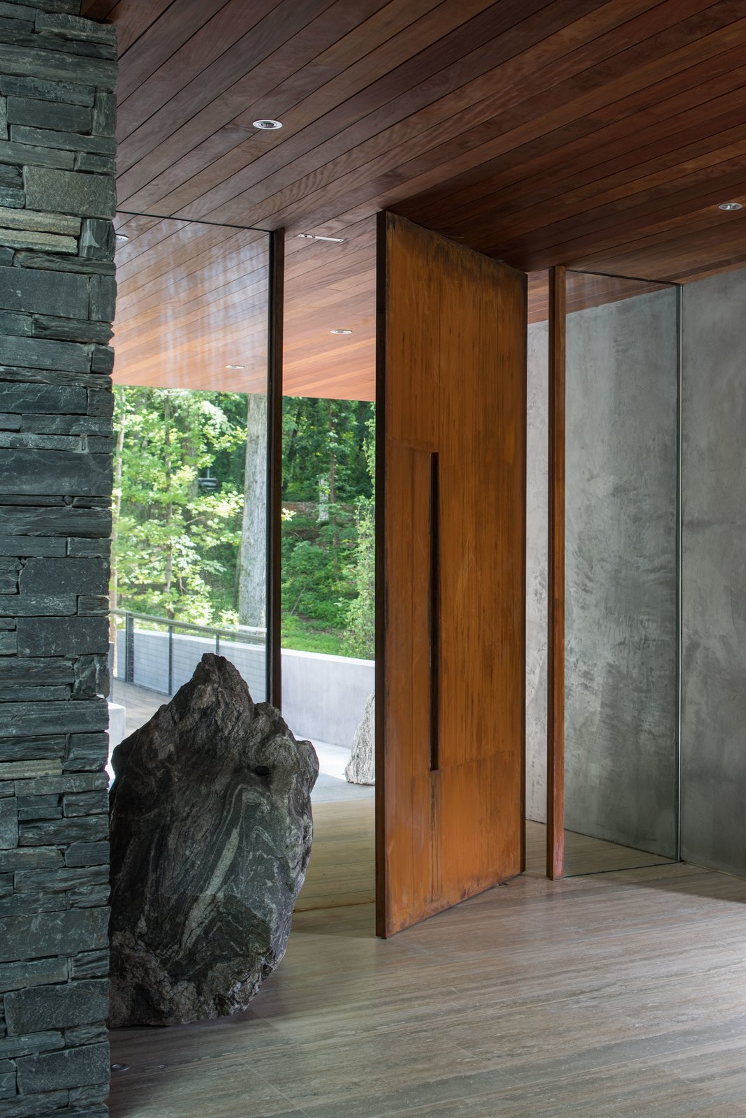 Photo 15 of 16 in Bridge House by West Architecture Studio - Dwell