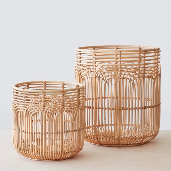 Discover The Best Saks Pet Basket Html S On Dwell Naga Rattan Baskets