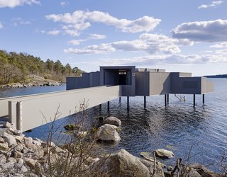 A Swedish Coastal Town Commissions an Otherworldly Bathhouse - Photo 5 of 5 -