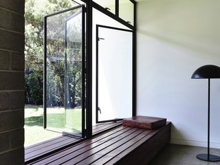 Old Meets New in This Modern Extension to an Edwardian House in Melbourne - Photo 9 of 10 -