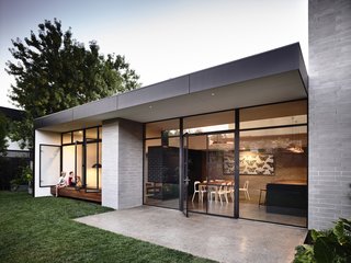 Old Meets New in This Modern Extension to an Edwardian House in Melbourne - Photo 2 of 10 -