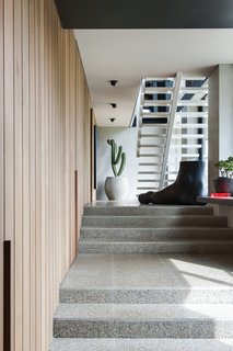 Unexpected Bursts of Color Enliven a Midcentury Pad in Australia - Photo 4 of 6 -