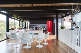 Unexpected Bursts of Color Enliven a Midcentury Pad in Australia - Photo 1 of 6 -