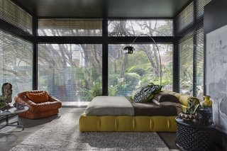 Unexpected Bursts of Color Enliven a Midcentury Pad in Australia - Photo 3 of 6 -