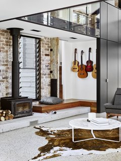A Brisbane Architect Designs a Light-Filled Addition For Her Brother - Photo 5 of 8 -