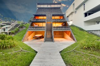 A Renowned Florida Architect's Geometric Family Home Hits the Market For the First Time - Photo 4 of 12 -