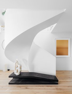 A Bondi Beach Penthouse Designed For Barefoot Luxury - Photo 2 of 8 -