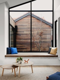 A Run-Down Melbourne Bungalow's Makeover Embraces Light and Family Life - Photo 2 of 10 -