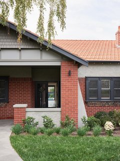 A Run-Down Melbourne Bungalow's Makeover Embraces Light and Family Life - Photo 1 of 10 -